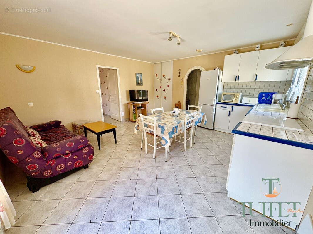 Maison 88 m² à La Tremblade  - photo 4