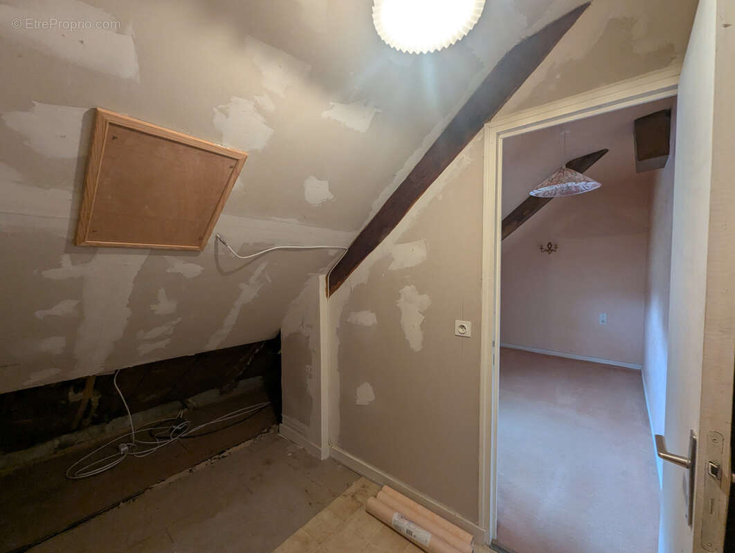 Maison à SAINT-DENOUAL