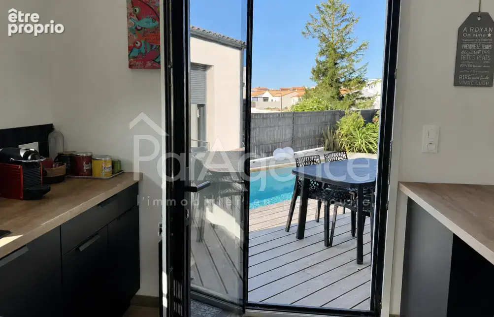 Maison neuve de plain-pied - piscine et vue dégagée - photo 8