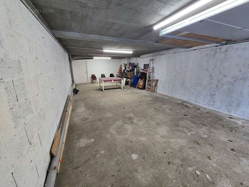 Maison à vendre 8 pièces LA ROCHE SUR YON (85) - photo 6