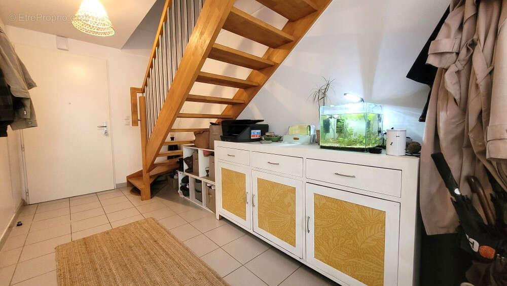 IFS PLAINE : maison de 2015 proche des transports en commun, 3 chambres, avec jardin - photo 5