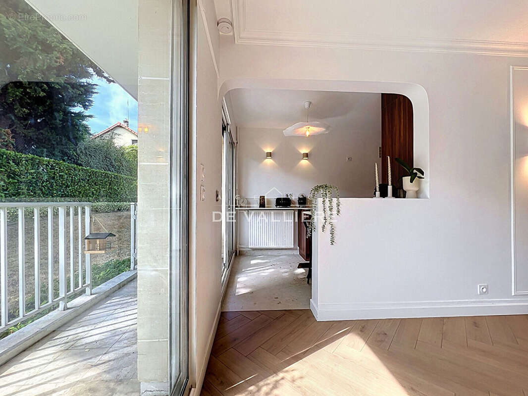Appartement à NANTERRE