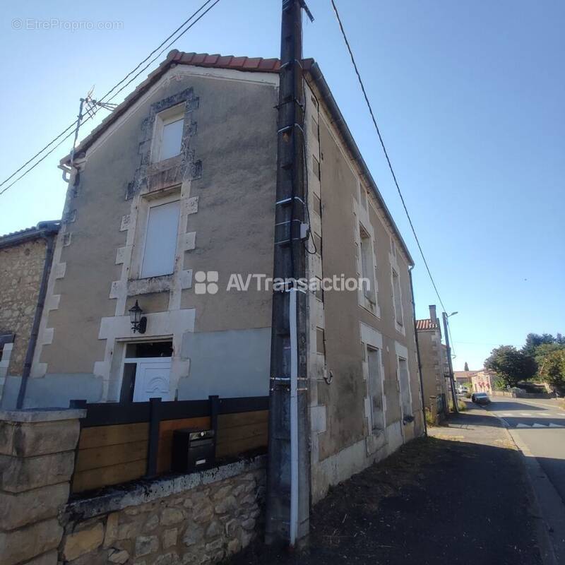 Maison à SAINT-SORNIN