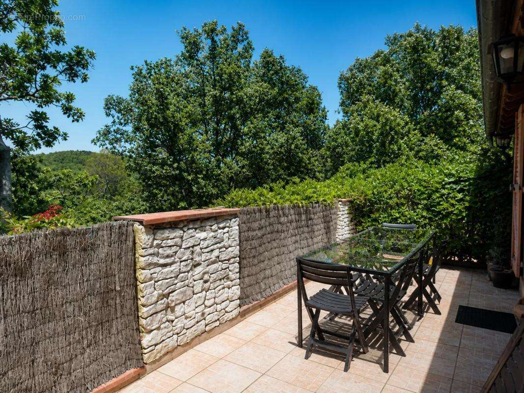Maison de 7 pièces d'environ 196 m² à Esparron-de-Verdon - photo 6