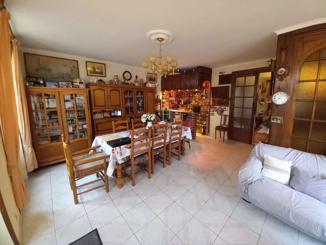 Maison à LONGNY-AU-PERCHE