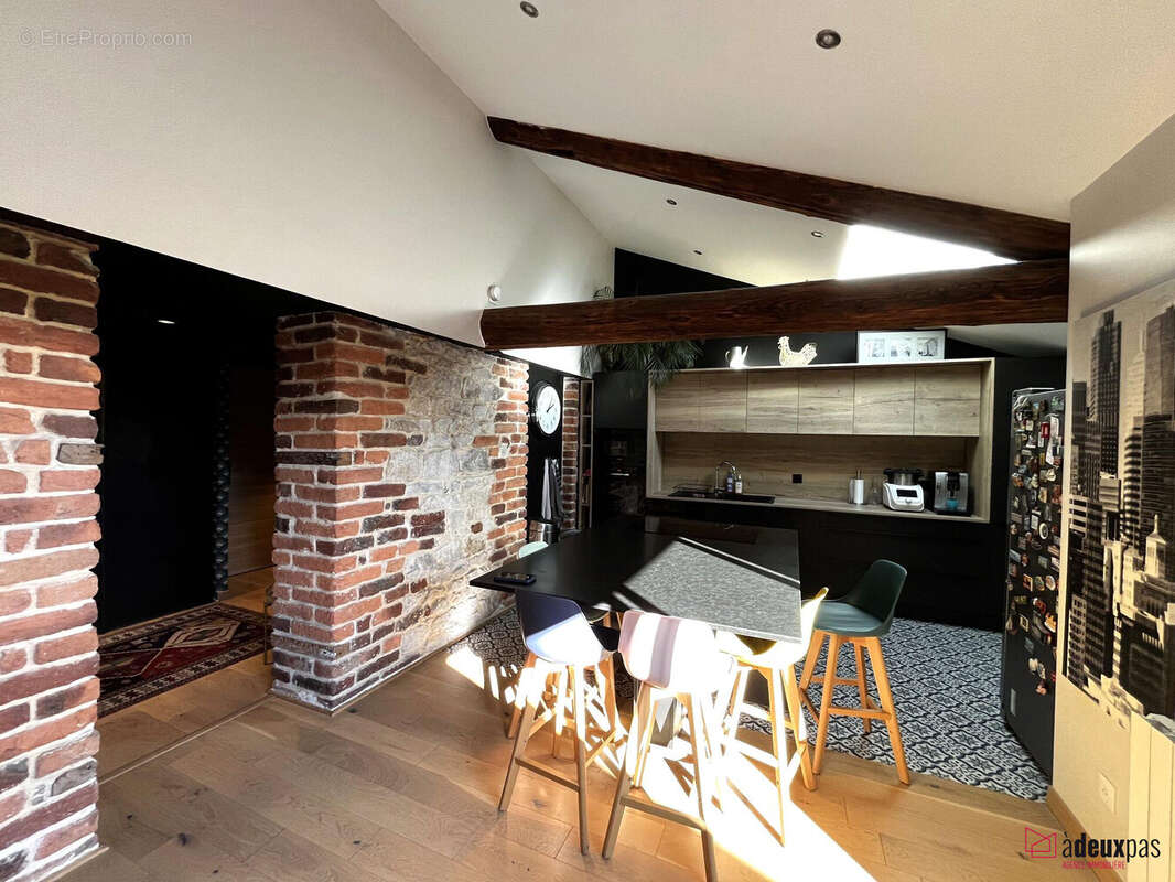 Appartement à SAINT-ETIENNE