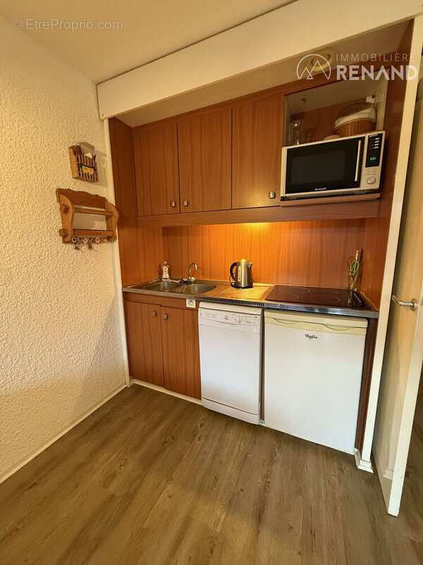 cuisine aménagée et équipée - Appartement à CLUSES