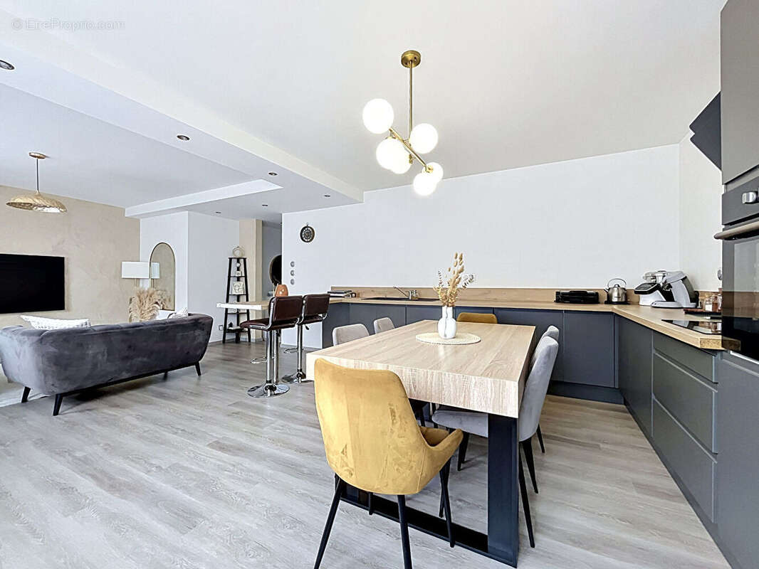 Appartement à BONNEVILLE
