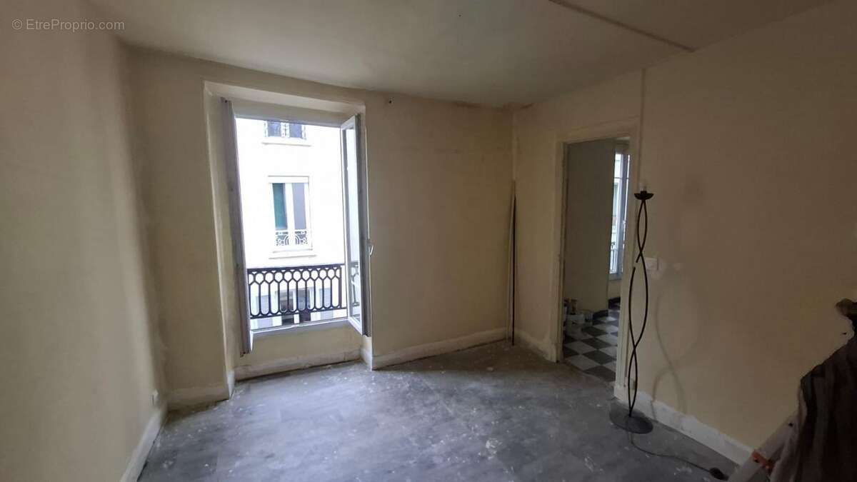 Appartement à PARIS-19E