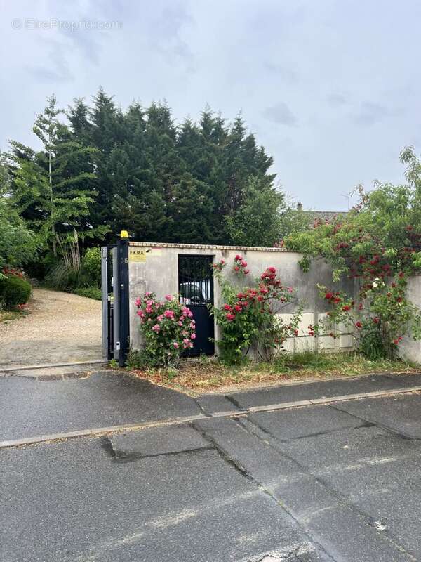 Terrain à SAINTRY-SUR-SEINE