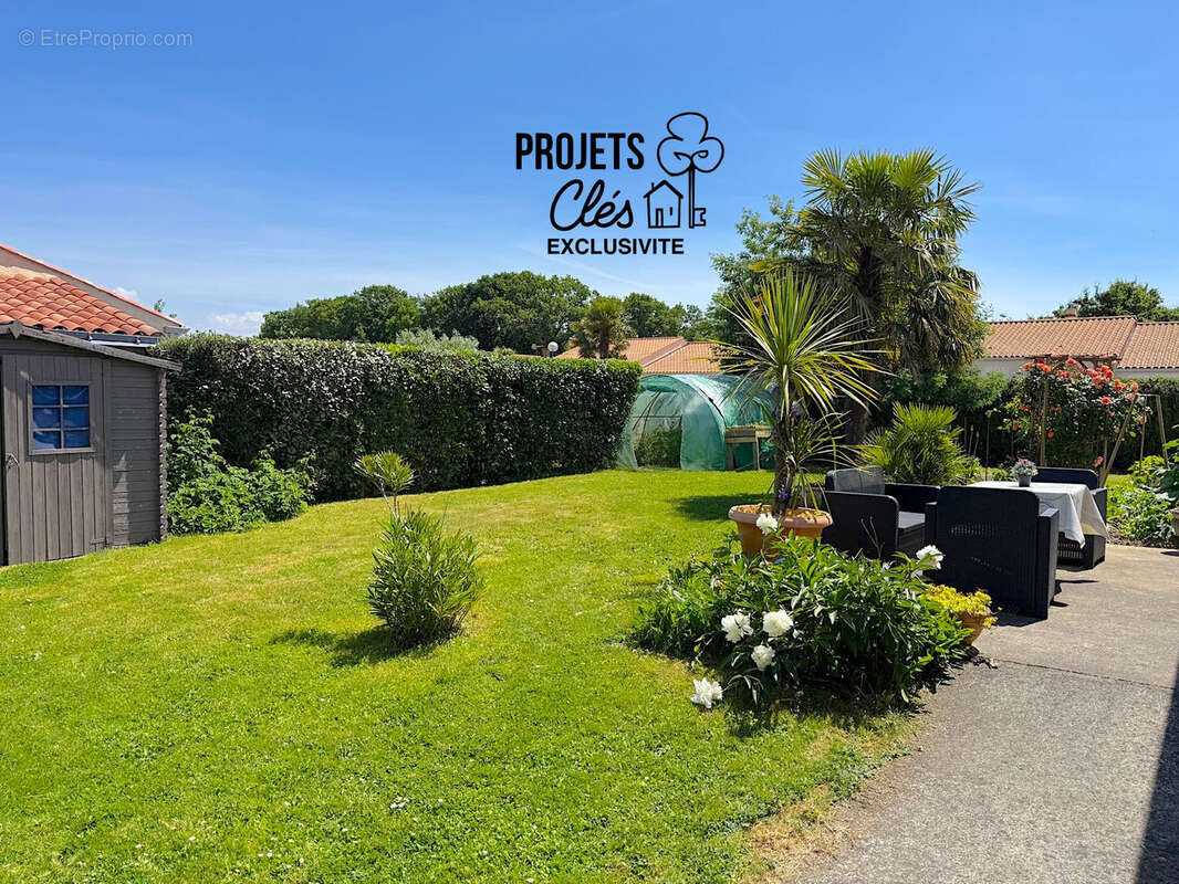 Maison à LE GIROUARD