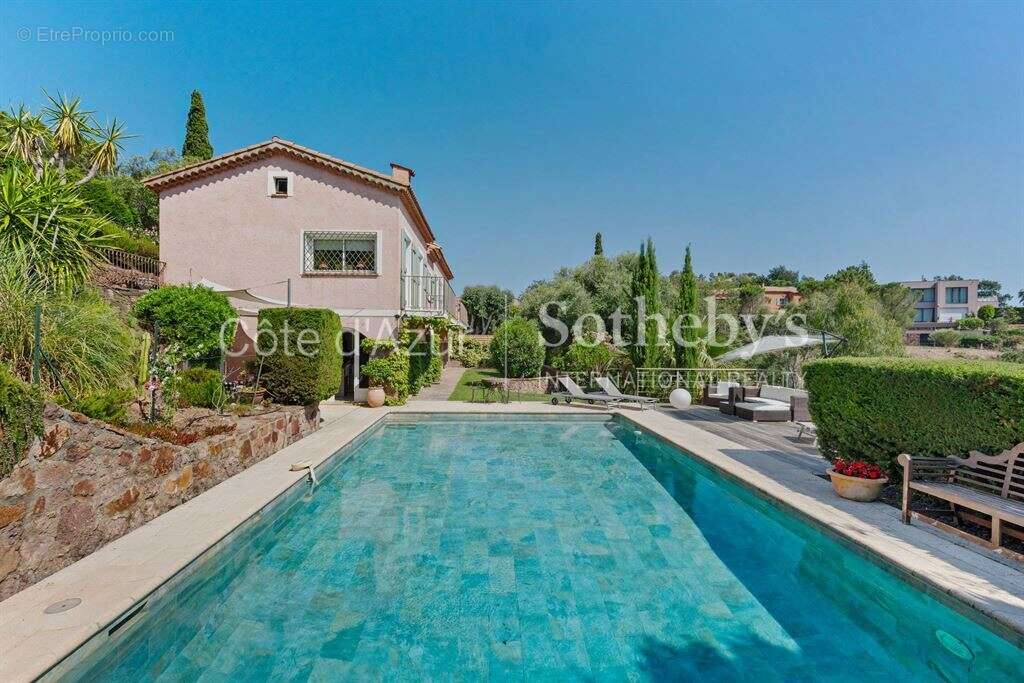 Maison à THEOULE-SUR-MER