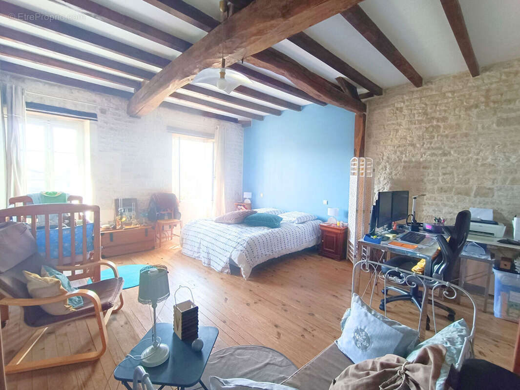 Maison à COURBILLAC