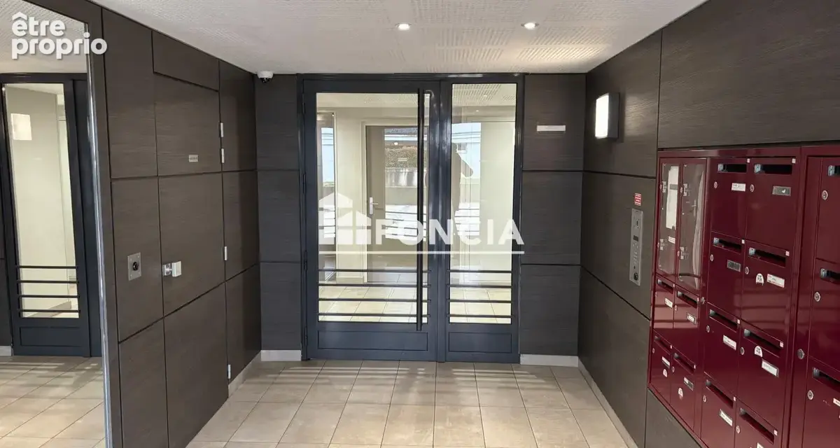 QUARTIER CHAMPS GUILLAUME / BOIS ROCHEFORT : 3 pièces traversant situé au dernier étage avec ascenseur - photo 6