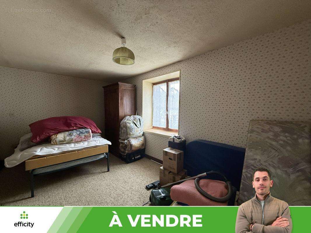Maison à JOUSSE
