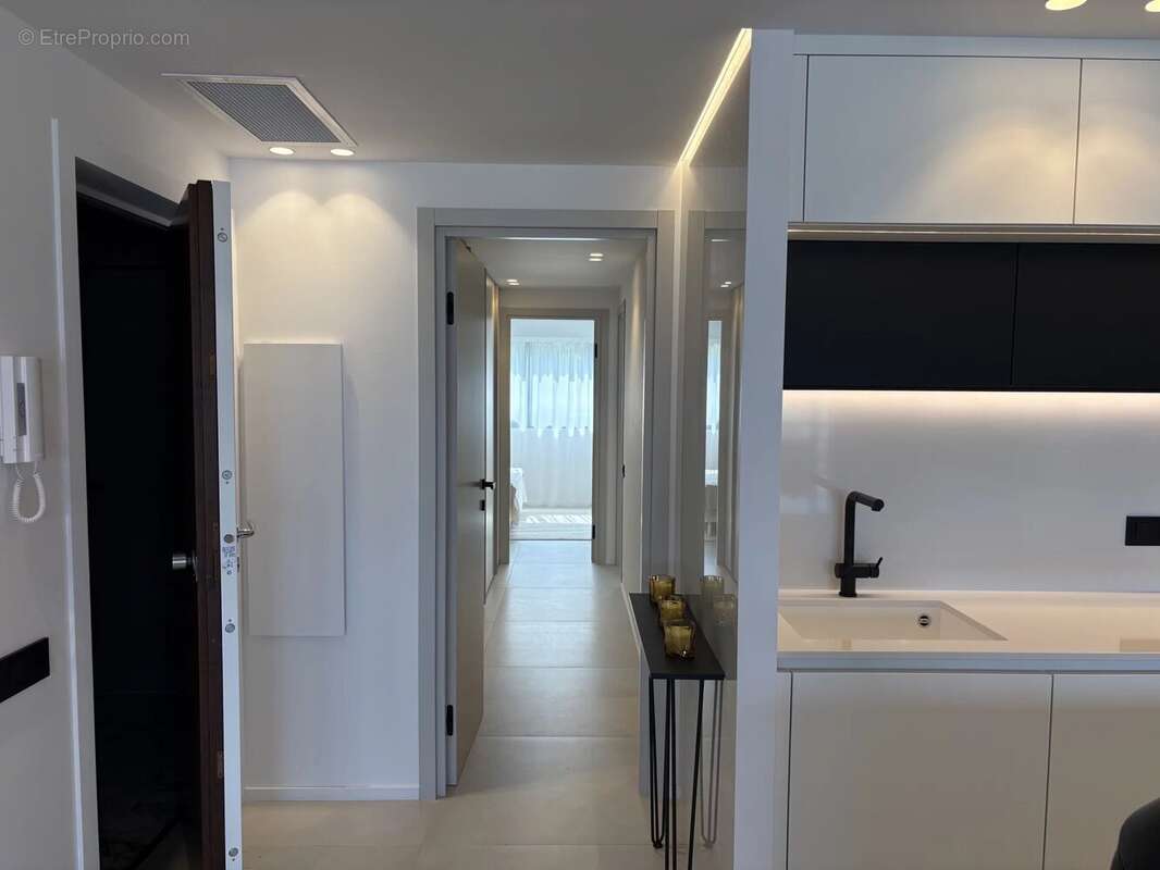Dernier etage  3 pieces mont boron vue mer - photo 9