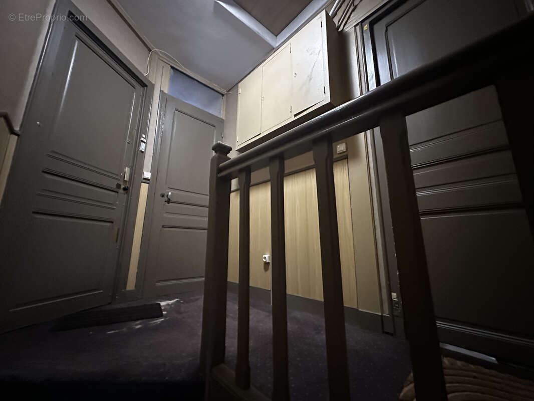 Appartement à COURBEVOIE