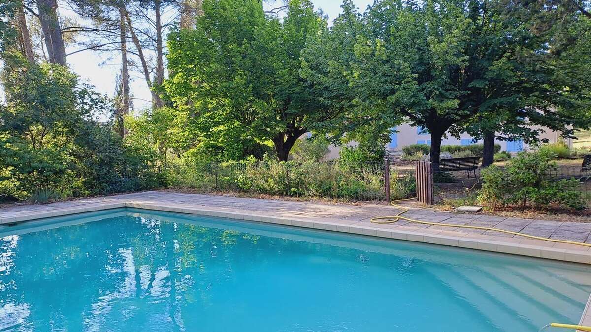 Maison à LE THOLONET