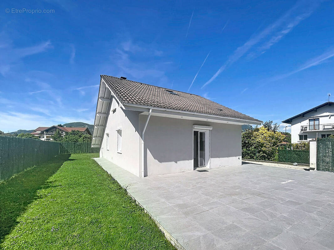 Maison à SAINT-PIERRE-EN-FAUCIGNY