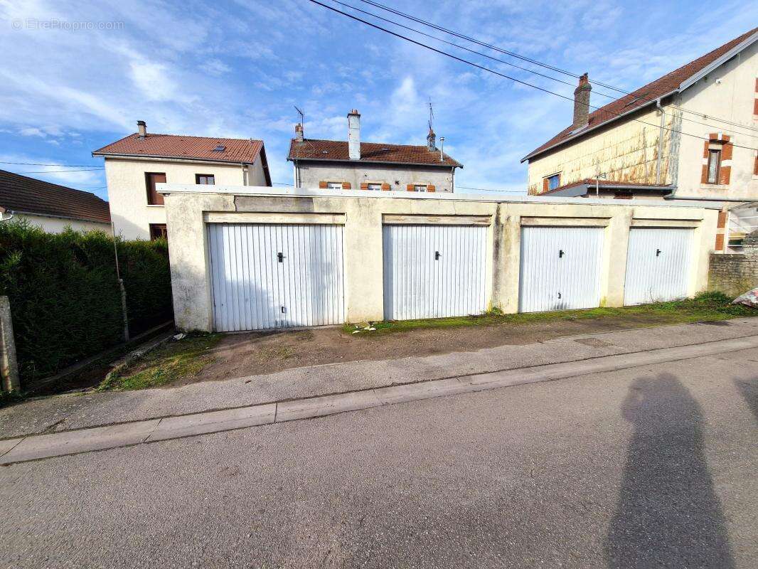 Maison à THAON-LES-VOSGES