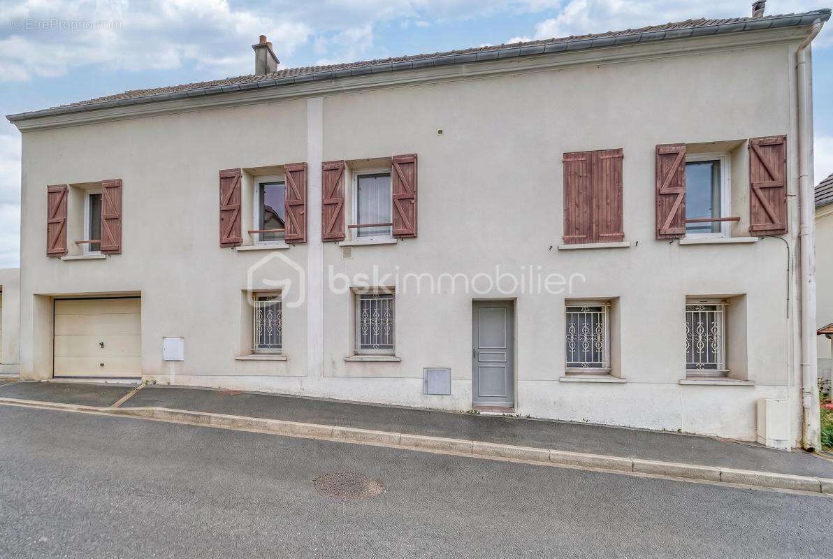 Maison à NANTEUIL-LES-MEAUX