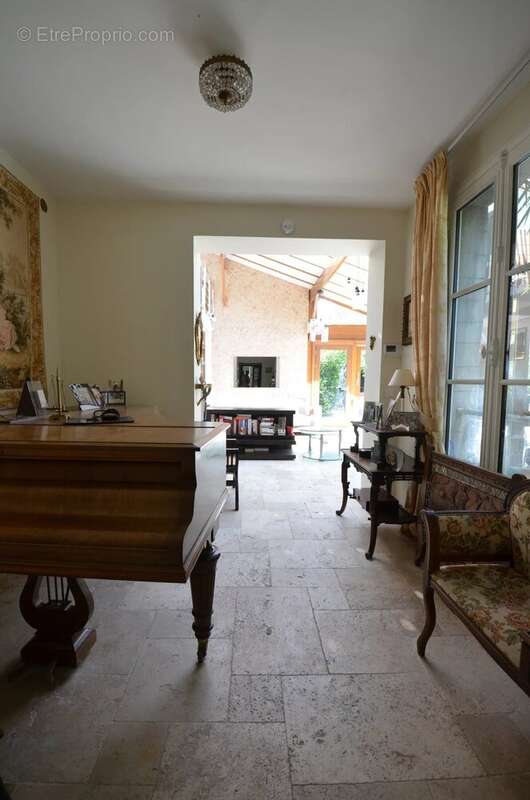 Maison à CROISSY-SUR-SEINE