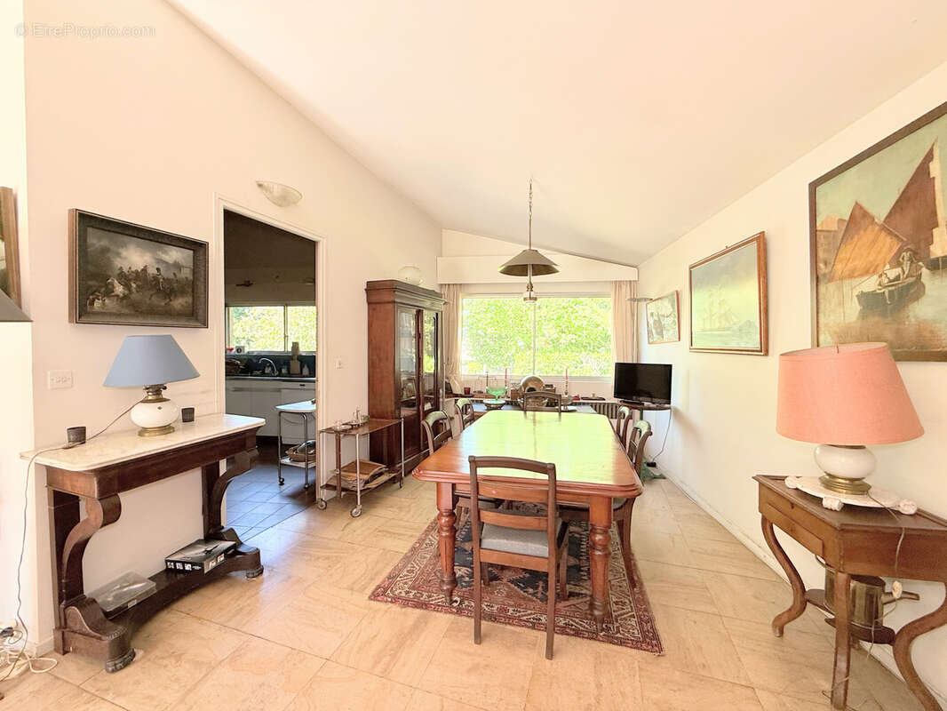 Maison à RUEIL-MALMAISON