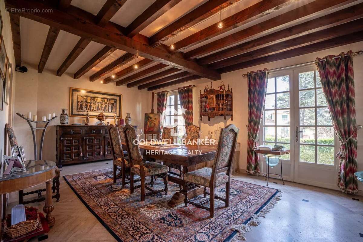 Maison à CHARBONNIERES-LES-BAINS