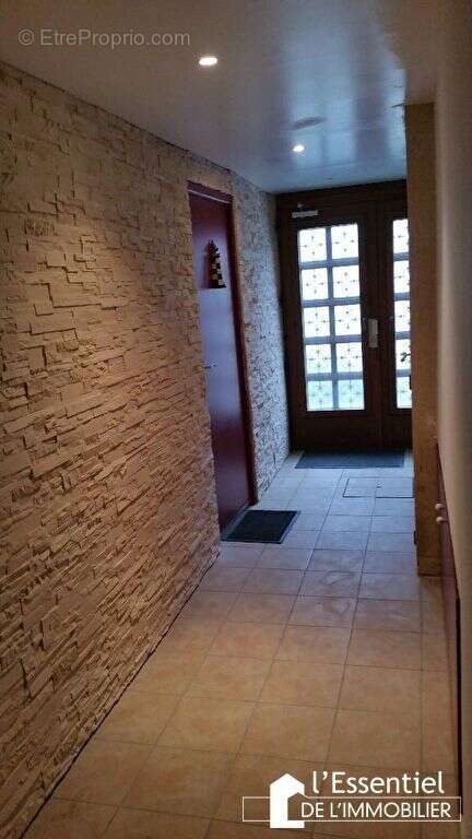 Appartement à VAUX-SUR-SEINE