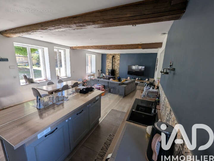 Maison 130 m² à Mont-Saint-Sulpice  - photo 8