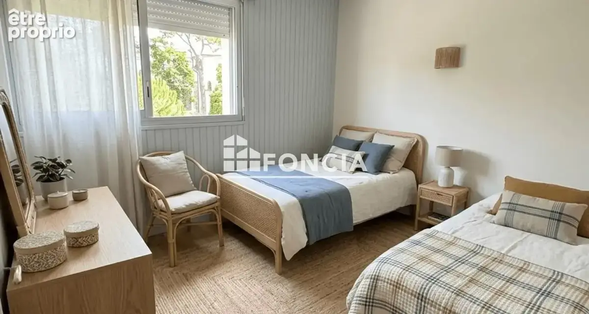 LA BAULE  QUARTIER DES OISEAUX — T2 de 50 m² avec balcon, tout à pied - photo 6