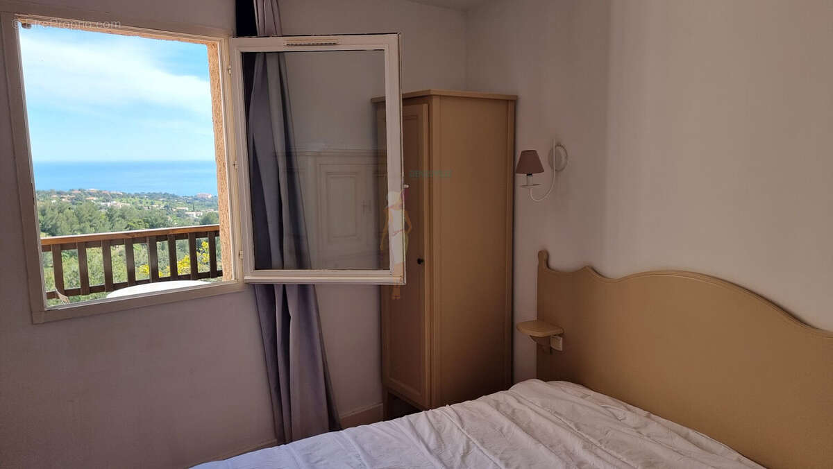 Appartement à LES ISSAMBRES