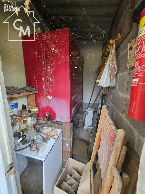 Maison de campagne à rénover avec dépendances et terrain de plus d'un hectare - photo 20