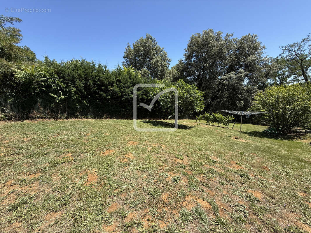 Ensemble immobilier de 2 maisons à vendre à Sarlat - photo 4