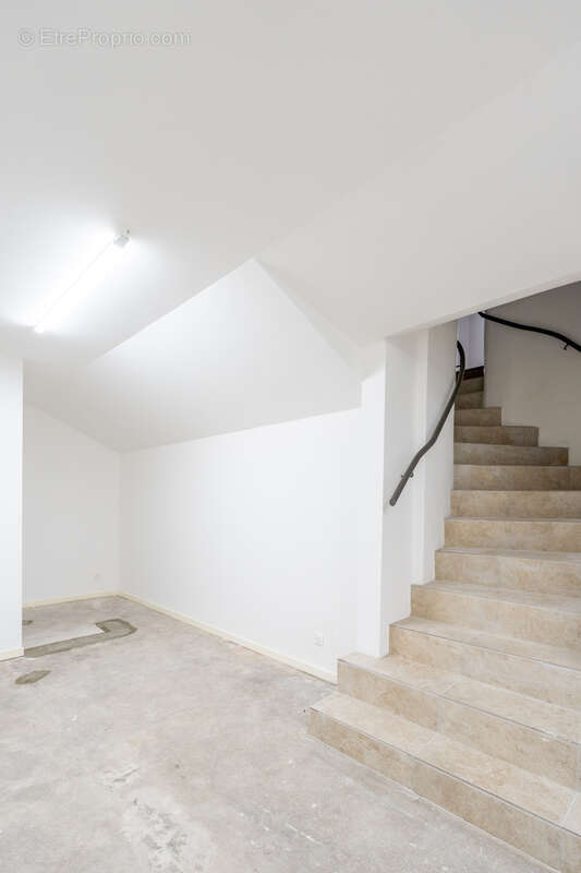 Commerce à MARSEILLE-13E