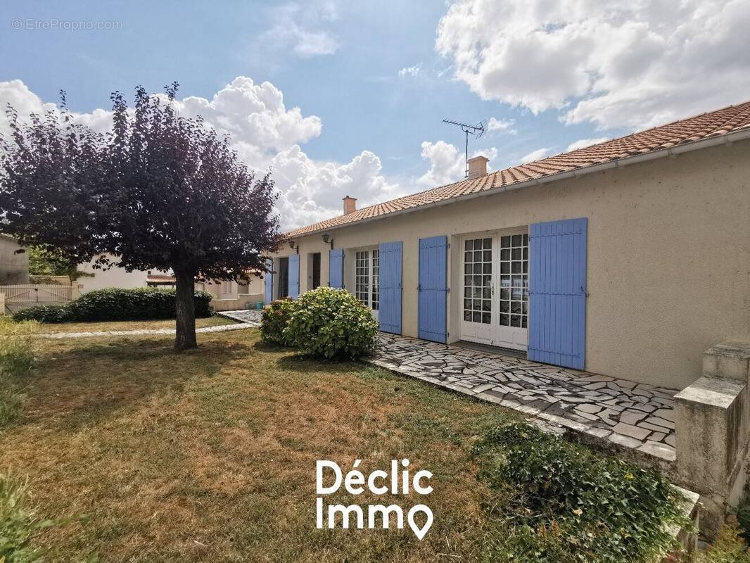 Maison à PERIGNE