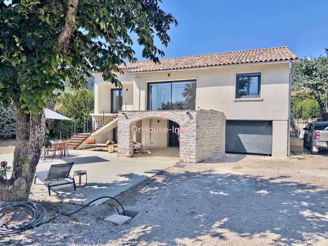 Maison à BUIS-LES-BARONNIES