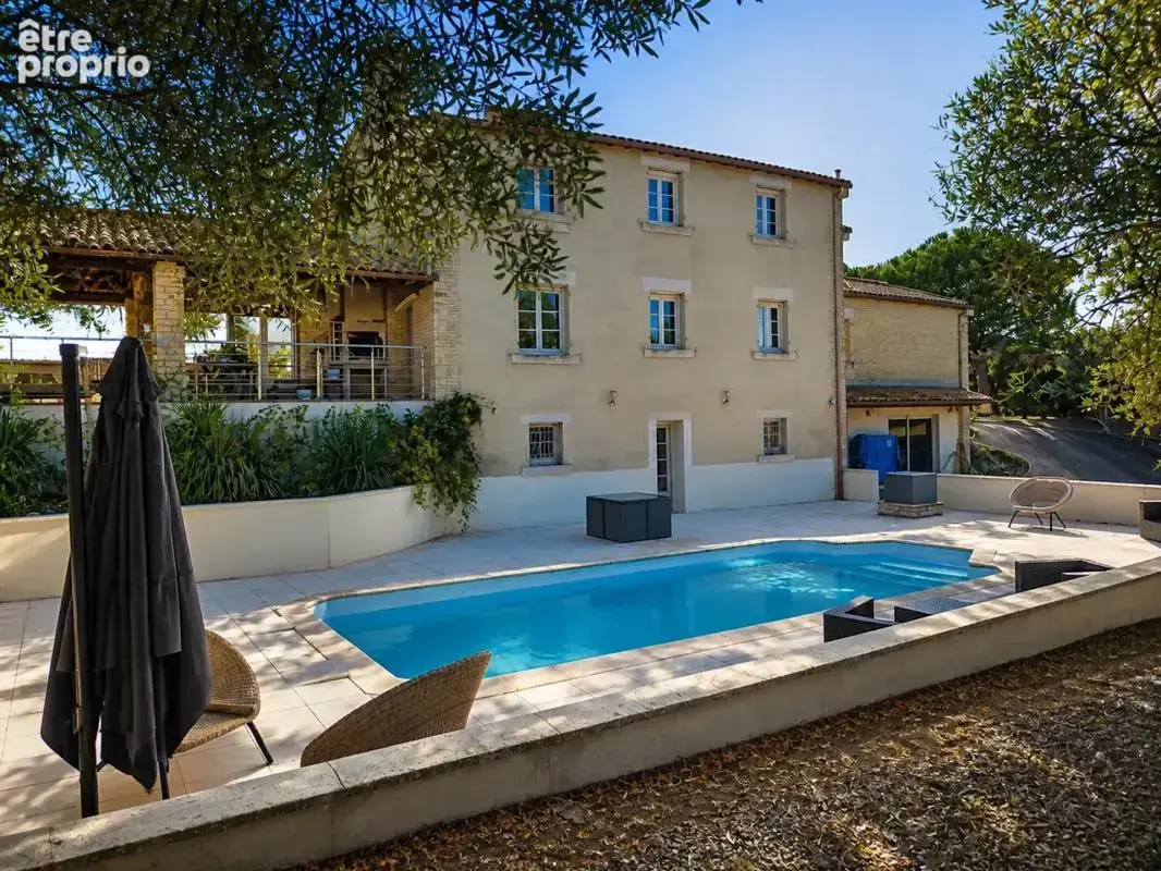 Maison de 10 pièces de 415 m² à Arçais - photo 3