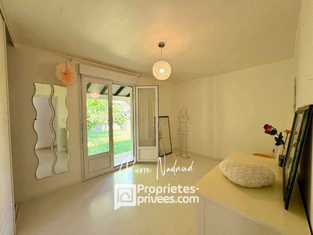 Élégant mas provençal aux portes de Libourne - photo 9