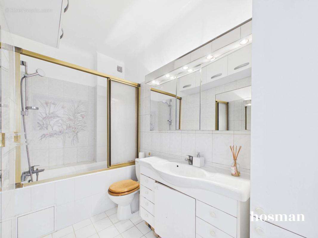 Appartement à PARIS-2E