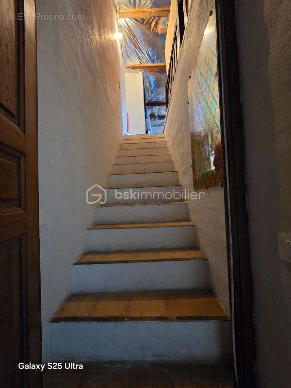 Commerce à TOURRETTES