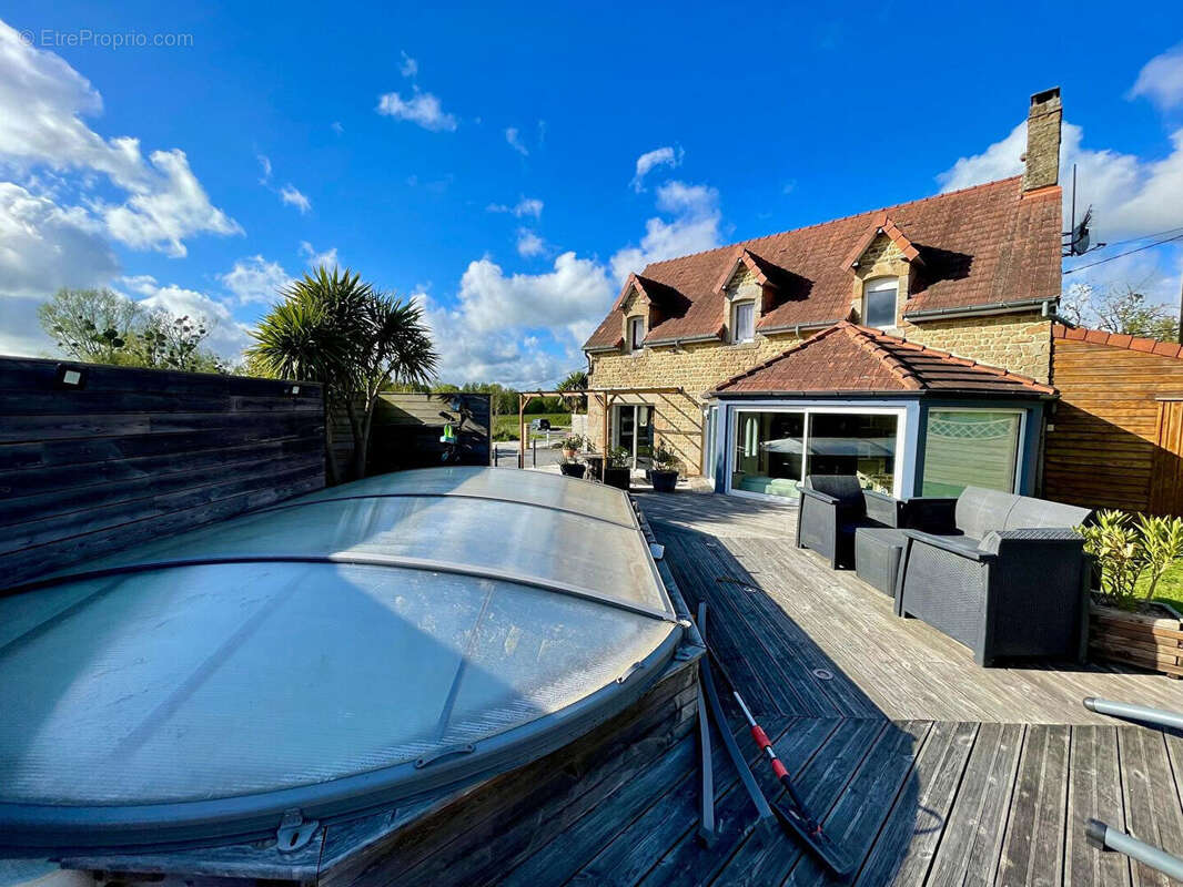 Maison à MARCEY-LES-GREVES