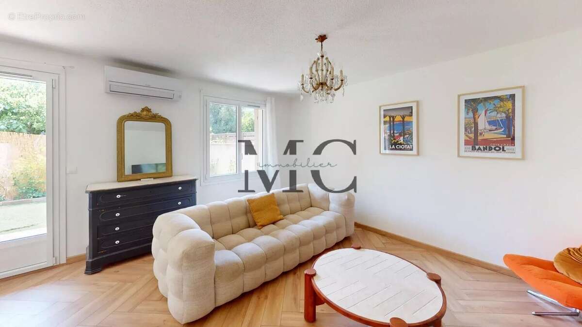 Appartement à MARSEILLE-11E