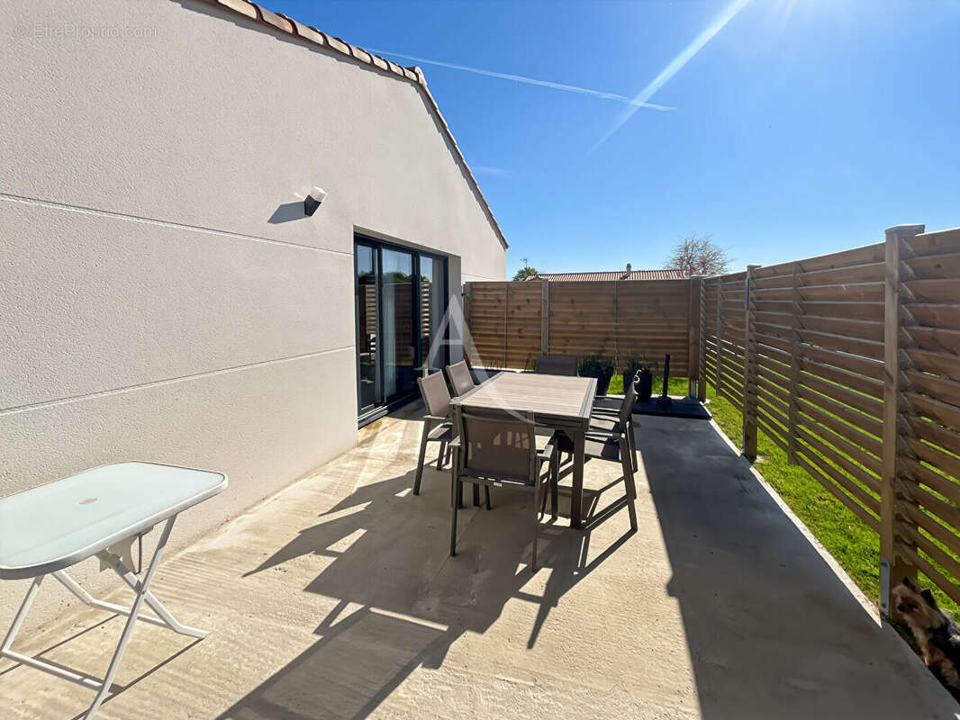 Maison à SAINT-CHRISTOPHE-DU-LIGNERON