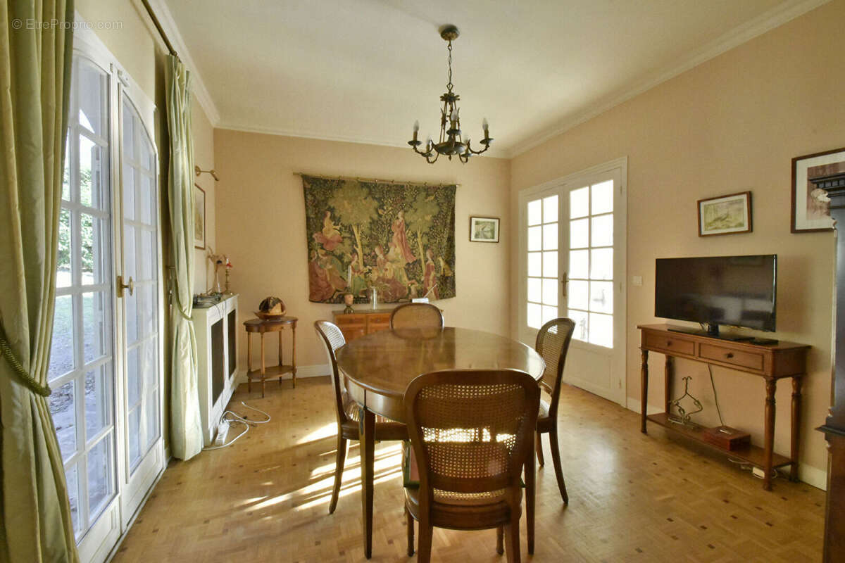 Maison à JOUARS-PONTCHARTRAIN