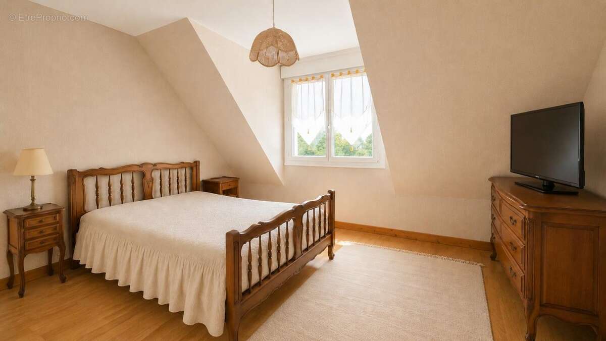 Maison à LE POULIGUEN