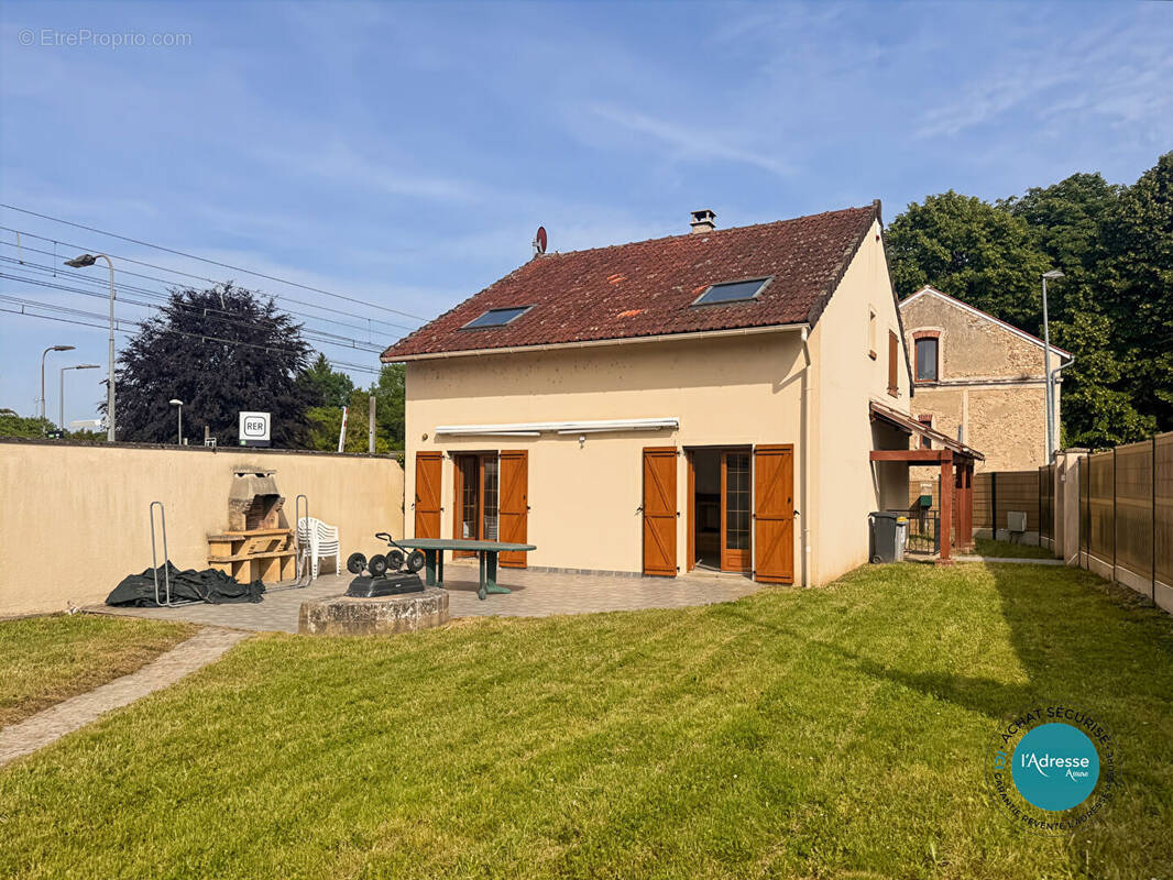 Maison à BOISSISE-LE-ROI
