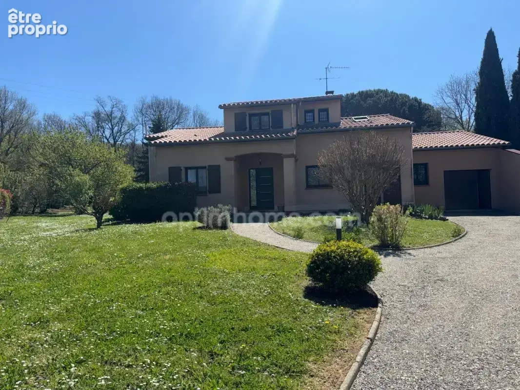 Maison 8 pièces terrain 3000m² - photo 4
