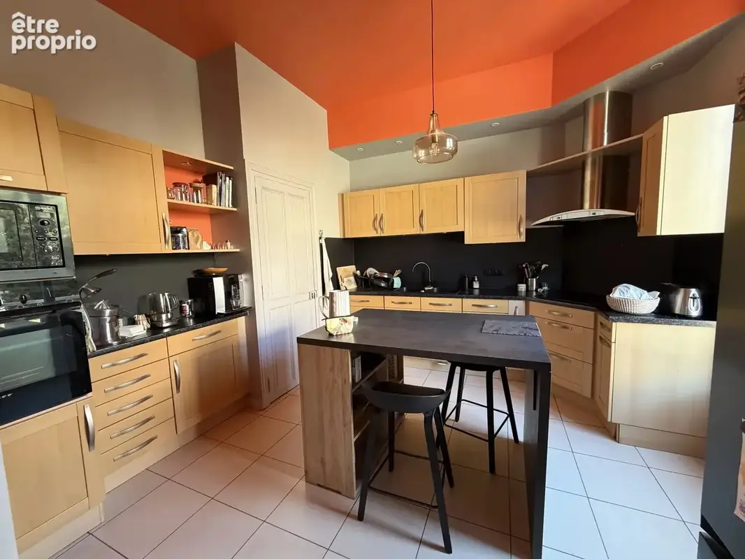 Exclusif auxerre proche centre propriete 7 pieces 225 m² - photo 4