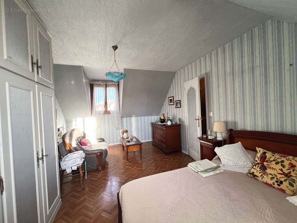 Maison à SENS